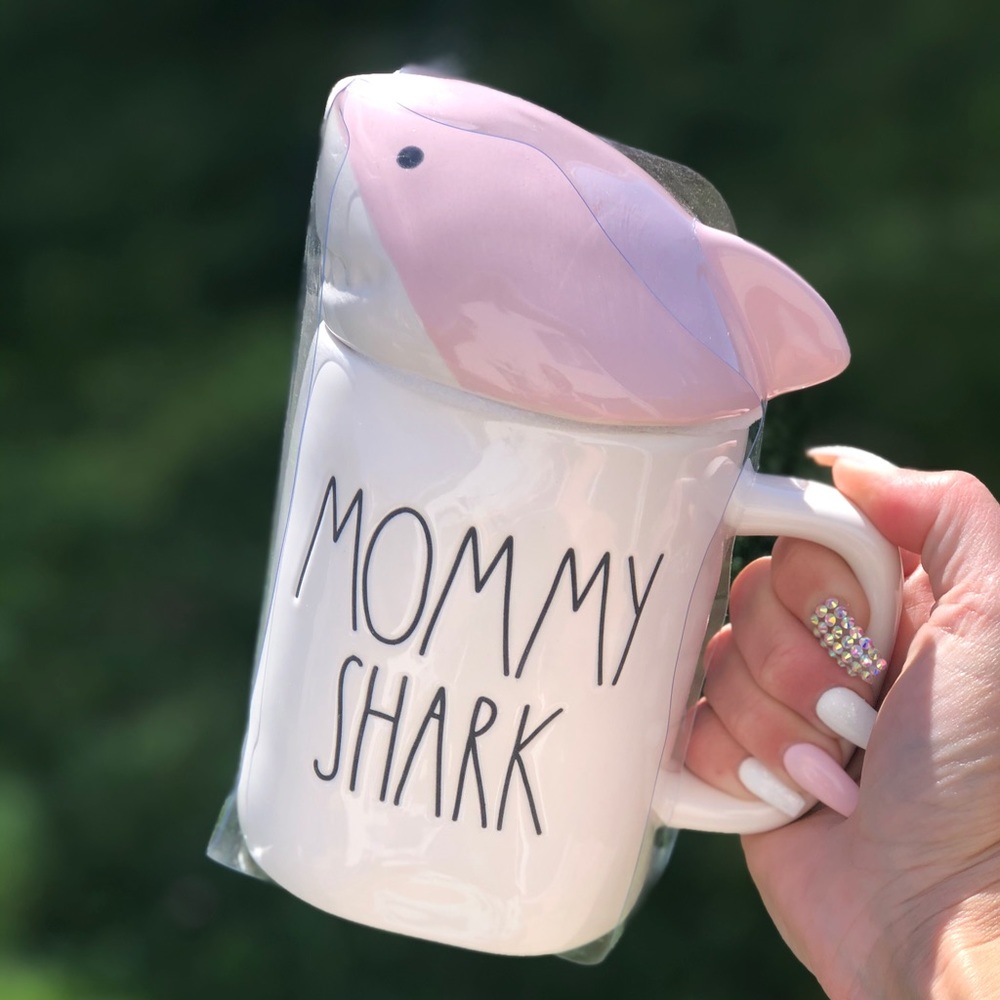 Mommy Shark Rae Dunn pink topper brand new rare
